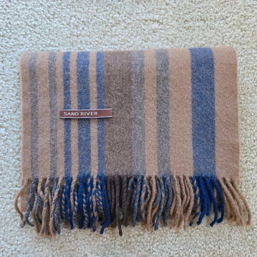 NWOT Sand River Cashmere Scarf